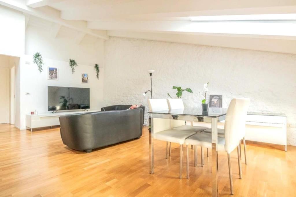 Penthouse Piazza San Giacomo Udine Extérieur photo